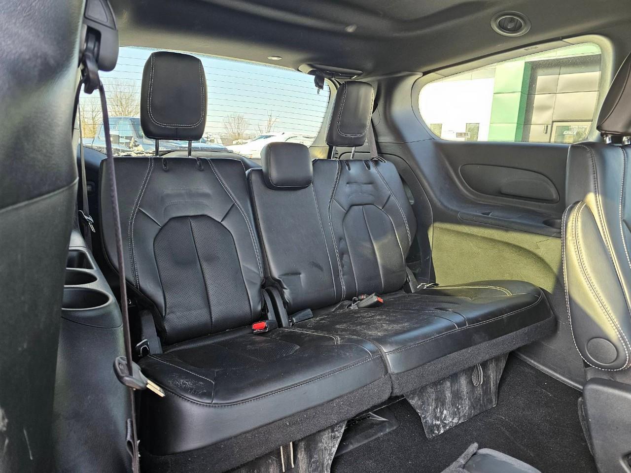 2024 Chrysler Pacifica Touring-L Front-Wheel Drive Passenger Van Photo