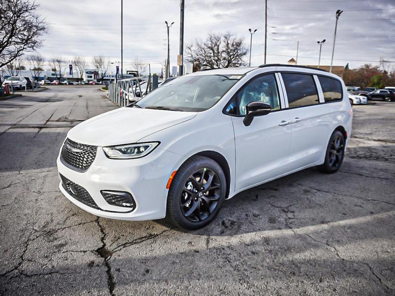 2026 Chrysler Pacifica  Photo