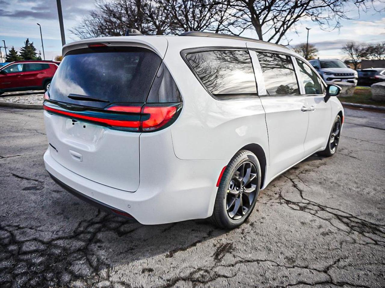 2026 Chrysler Pacifica  Photo