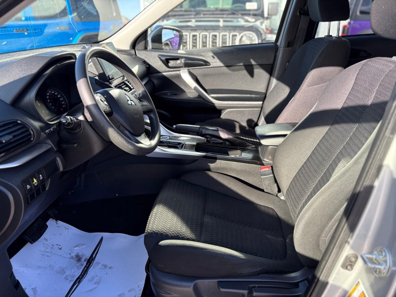 2022 Mitsubishi Eclipse Cross ES 4dr S-AWC Photo