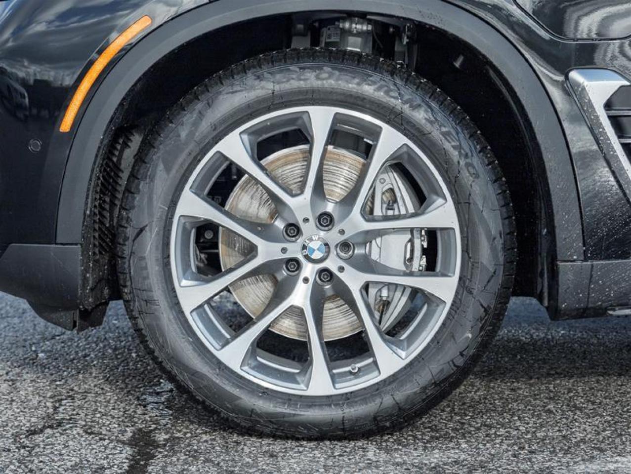 2026 BMW X5 PHEV xDrive50e 4dr All-Wheel Drive Sports Activity Vehicle Photo4