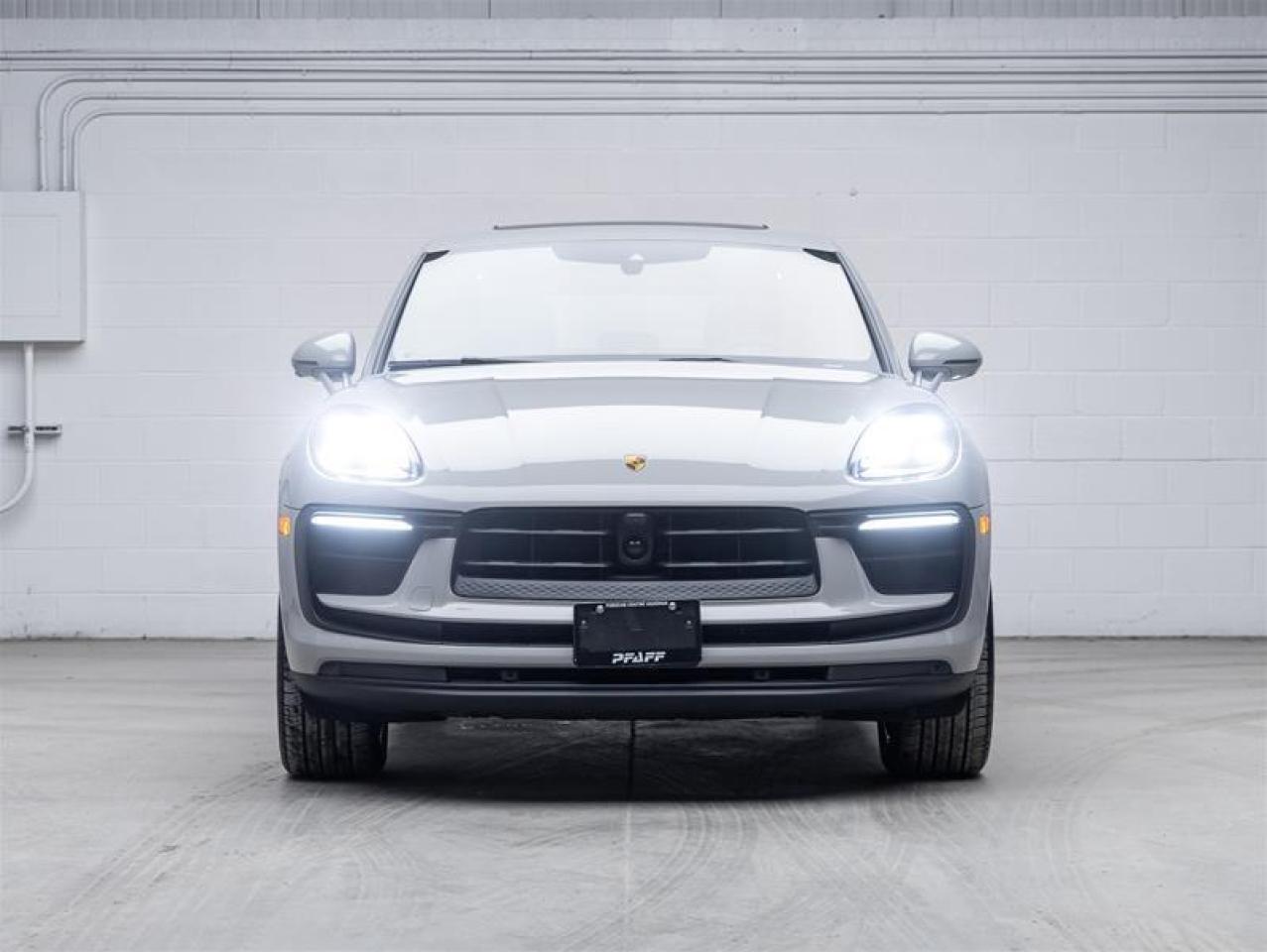 2024 Porsche Macan  Photo