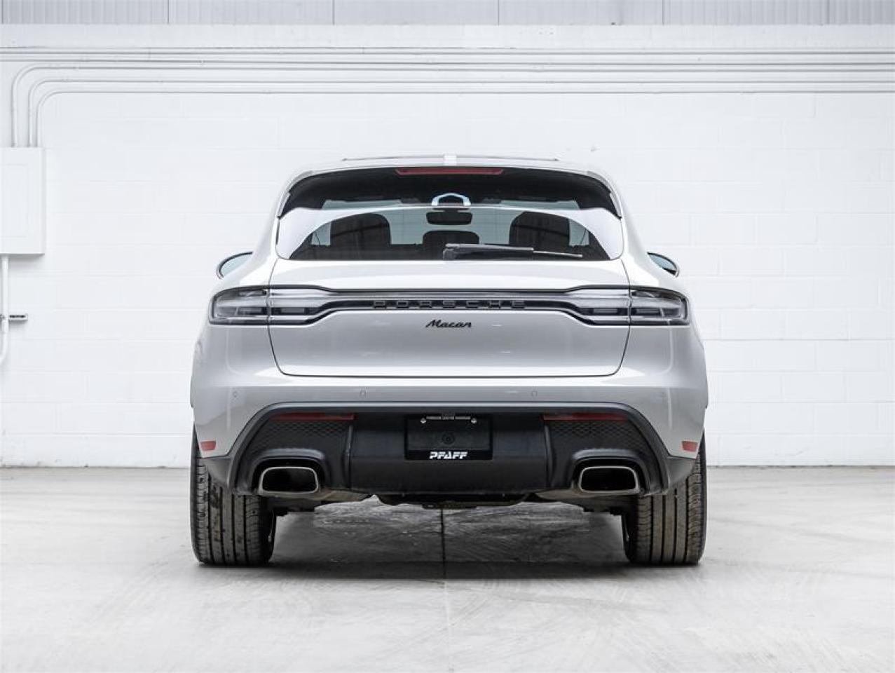 2024 Porsche Macan  Photo