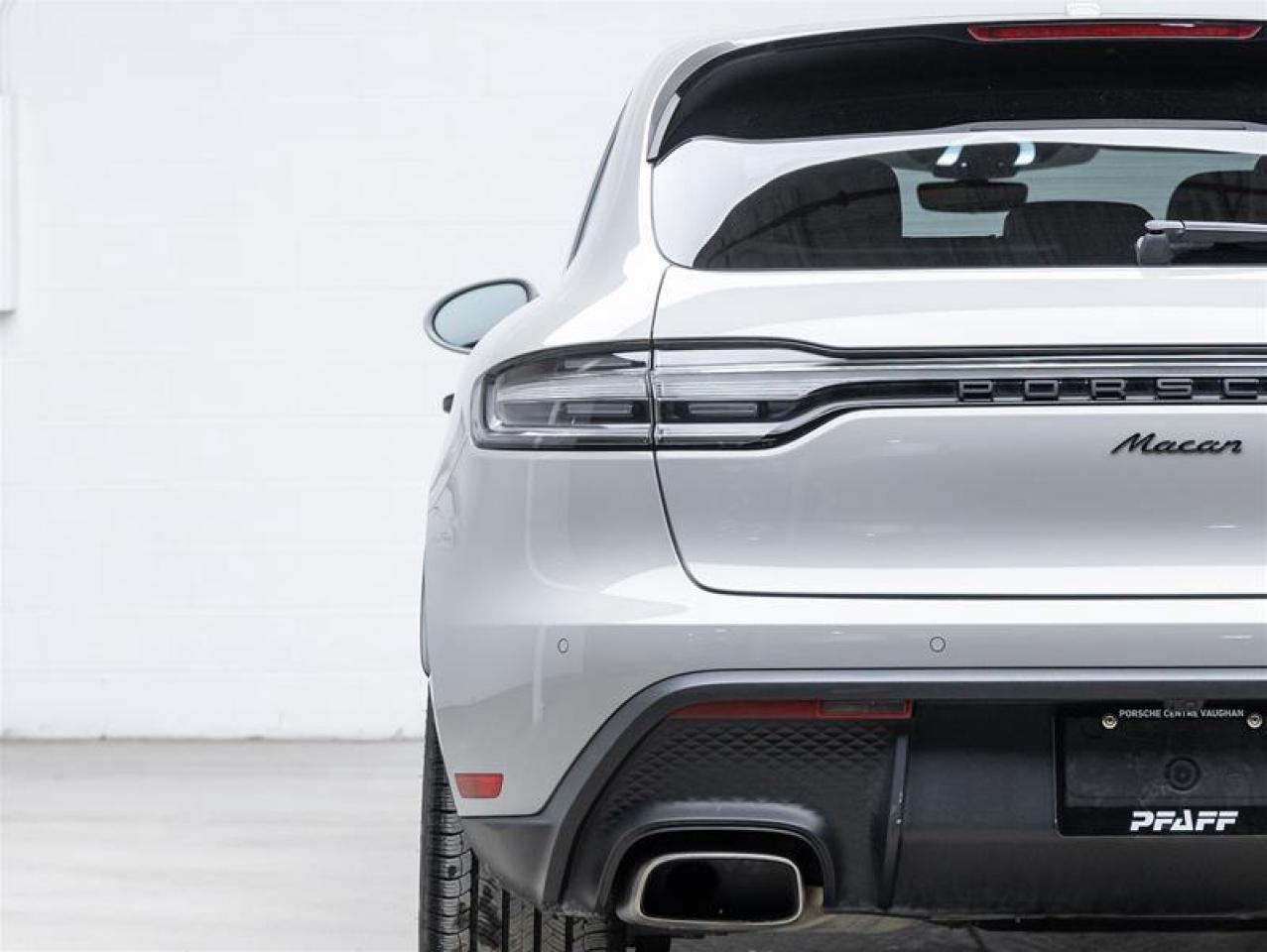 2024 Porsche Macan  Photo