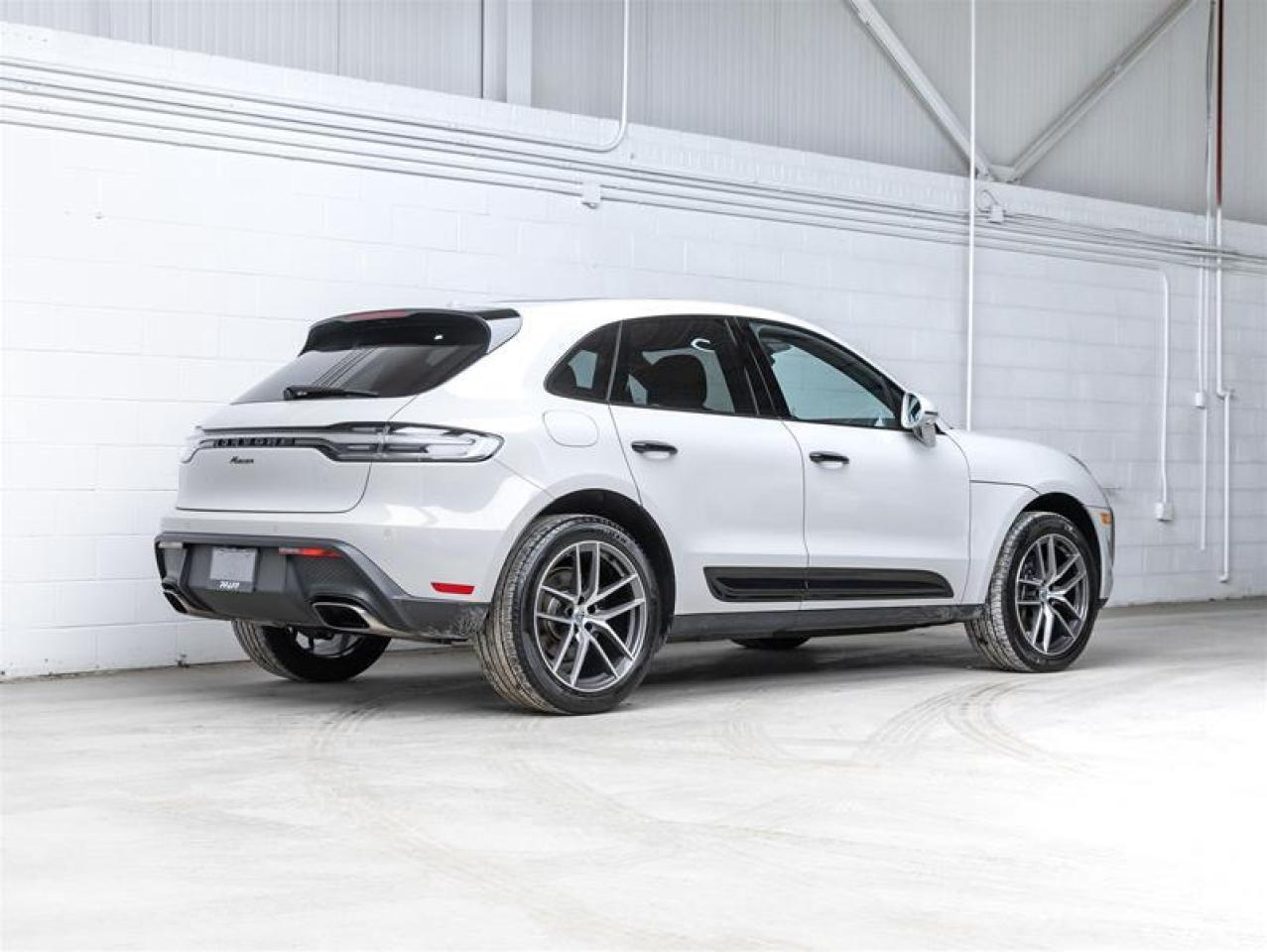 2024 Porsche Macan  Photo