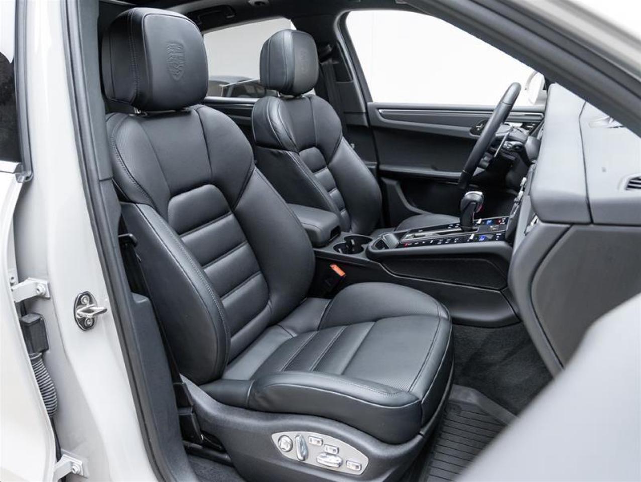 2024 Porsche Macan  Photo