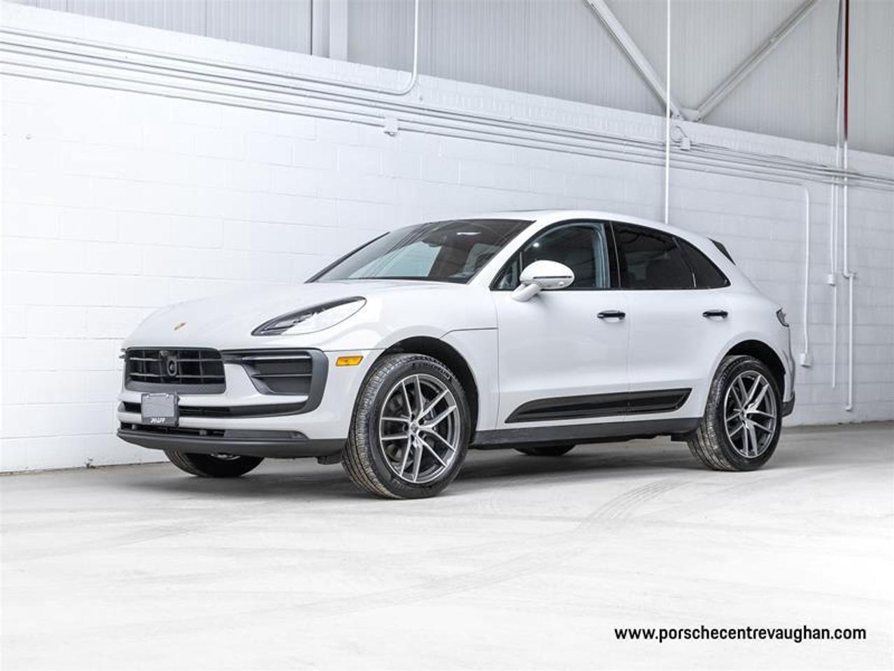 2024 Porsche Macan  Photo
