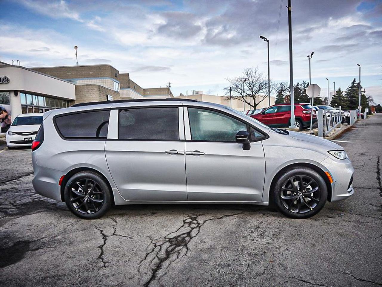 2026 Chrysler Pacifica  Photo