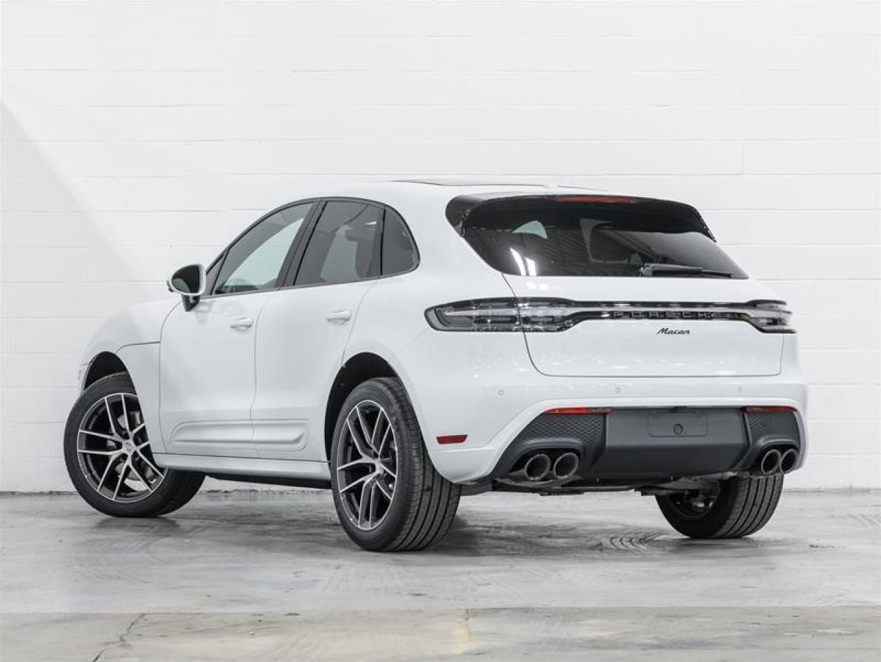 2026 Porsche Macan  Photo