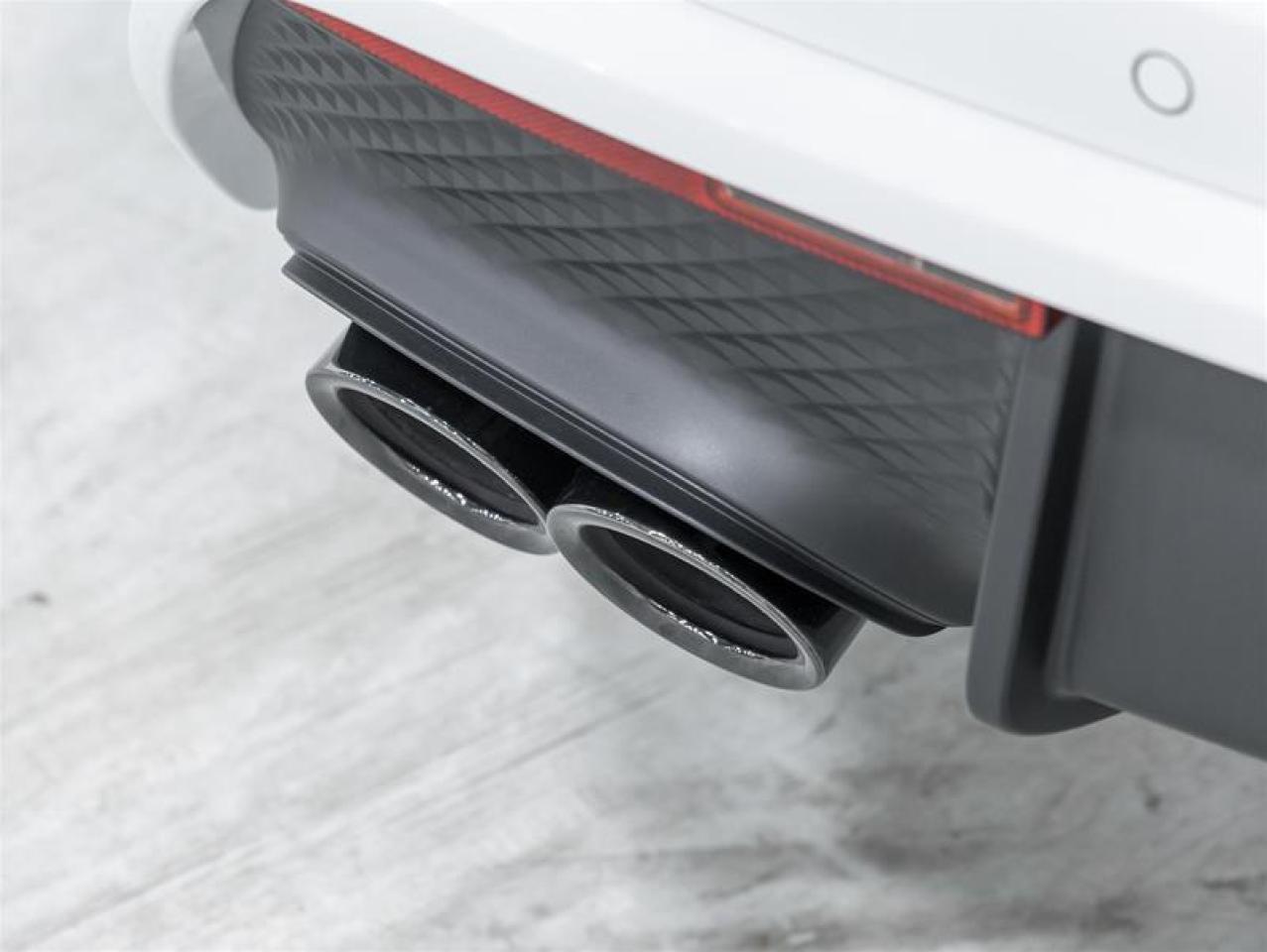 2026 Porsche Macan  Photo