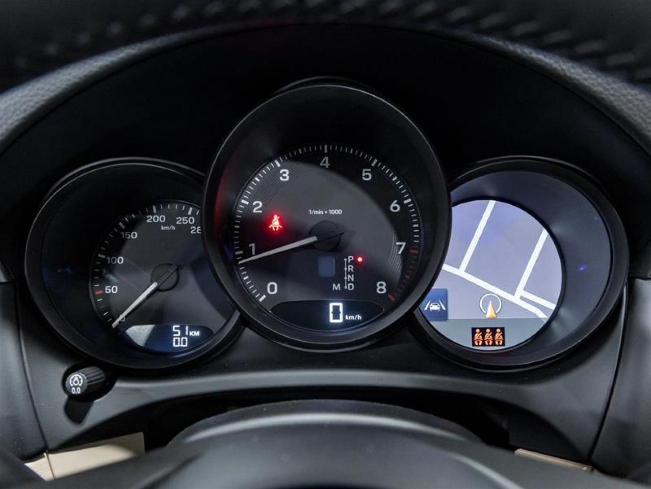 2026 Porsche Macan  Photo