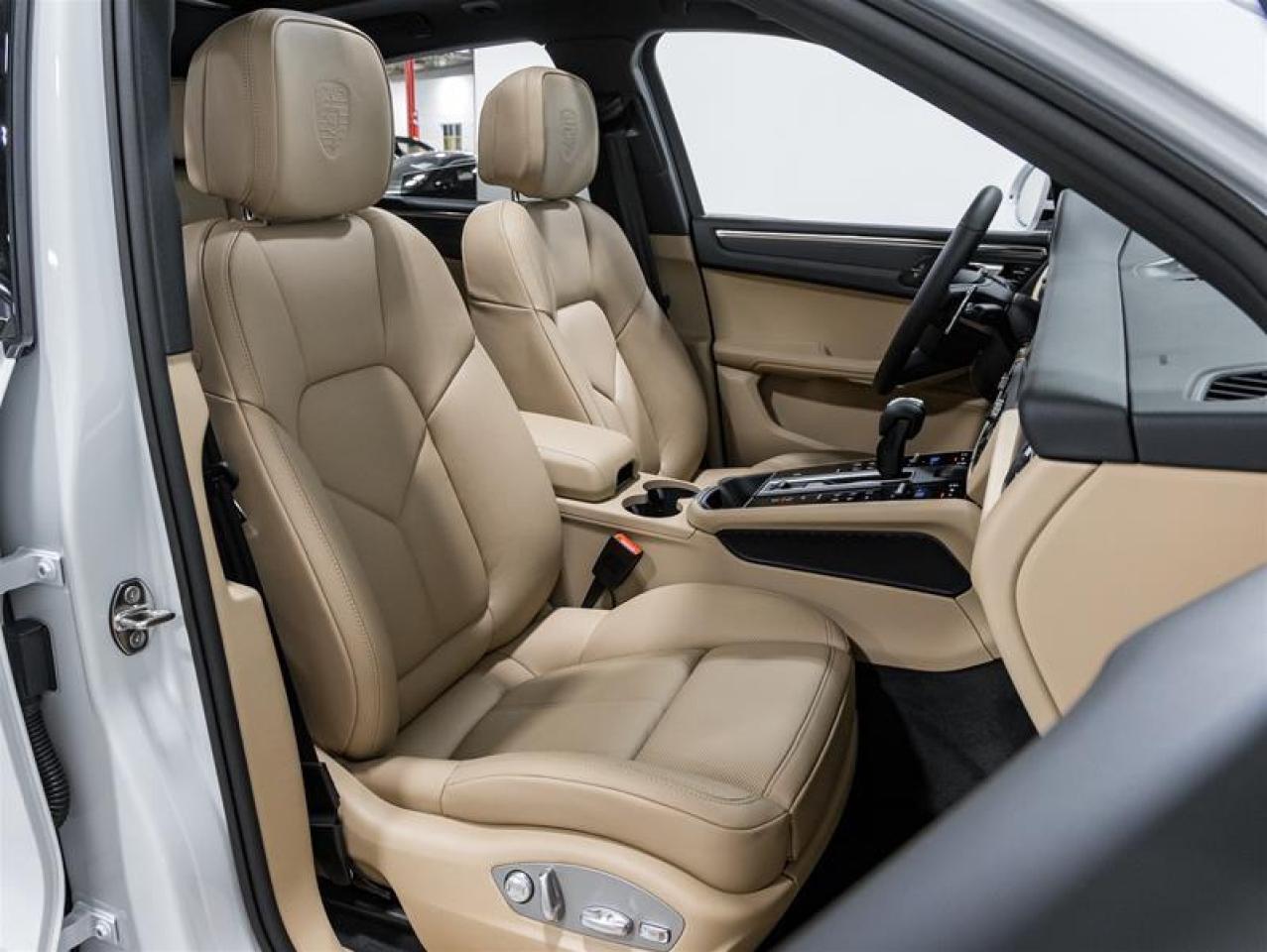 2026 Porsche Macan  Photo