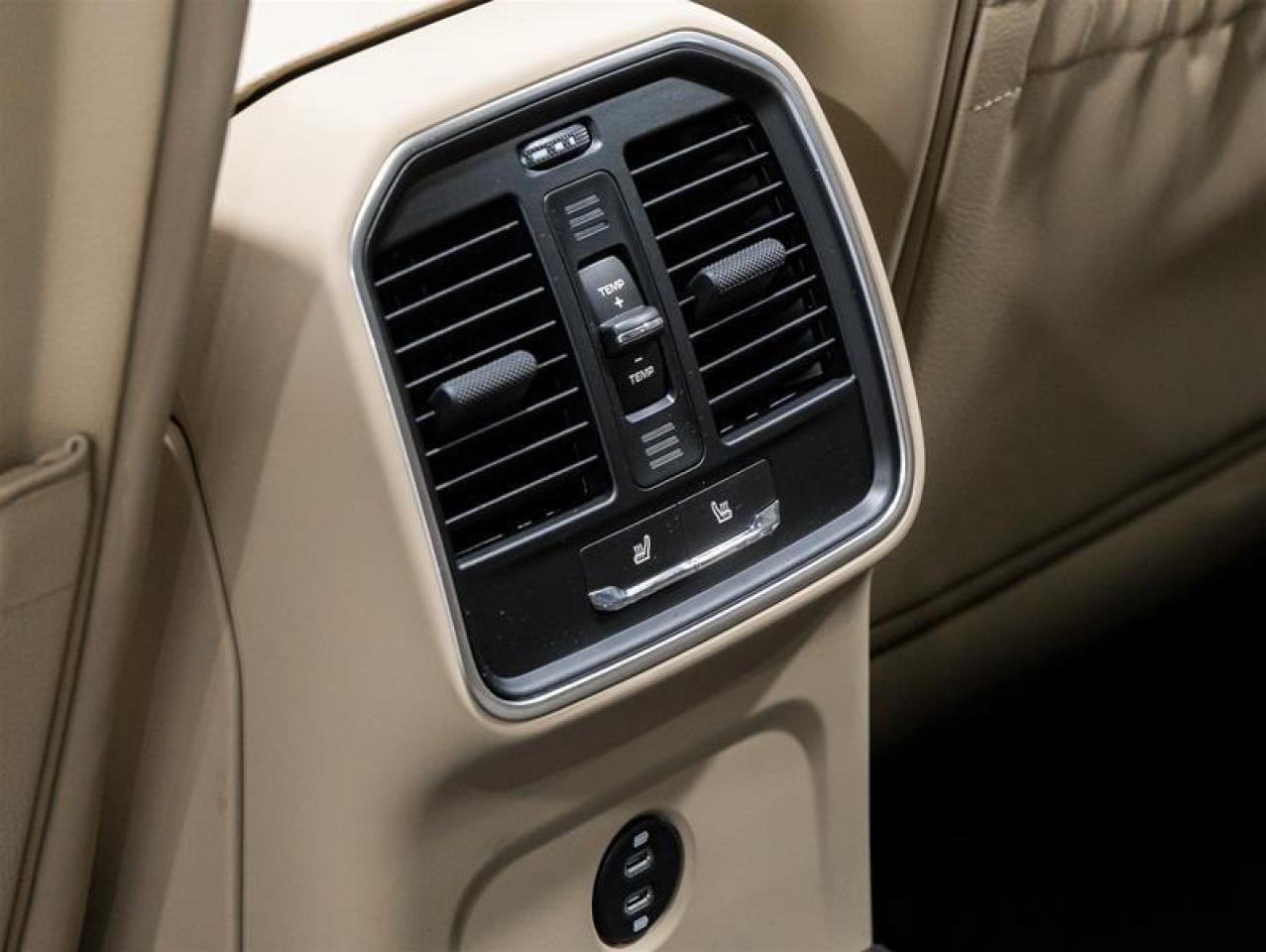 2026 Porsche Macan  Photo