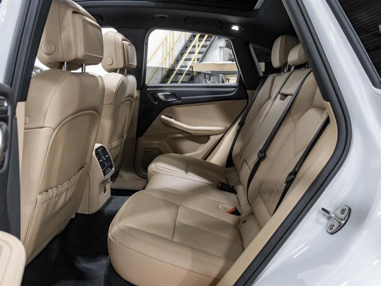 2026 Porsche Macan  Photo