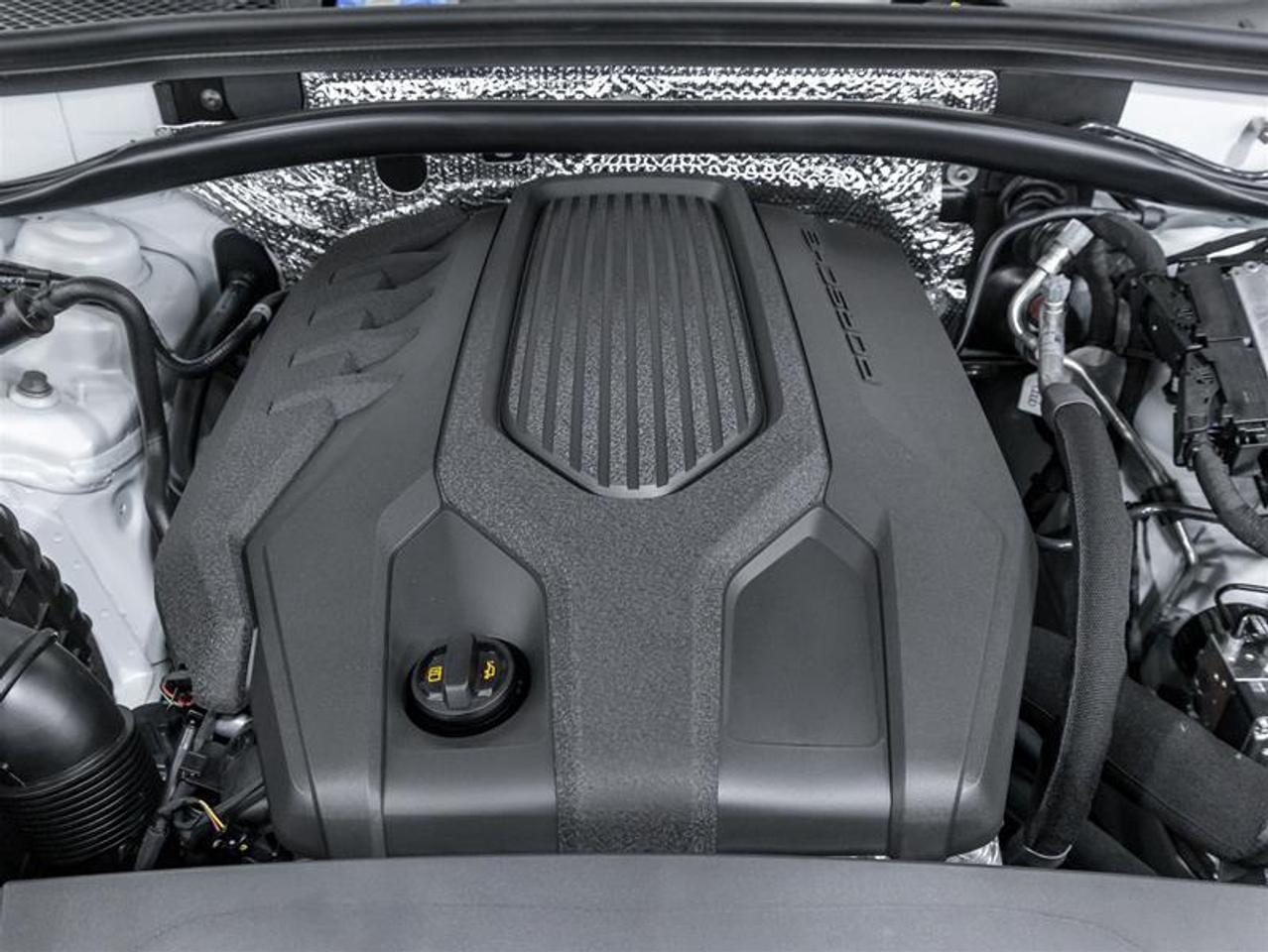 2026 Porsche Macan  Photo
