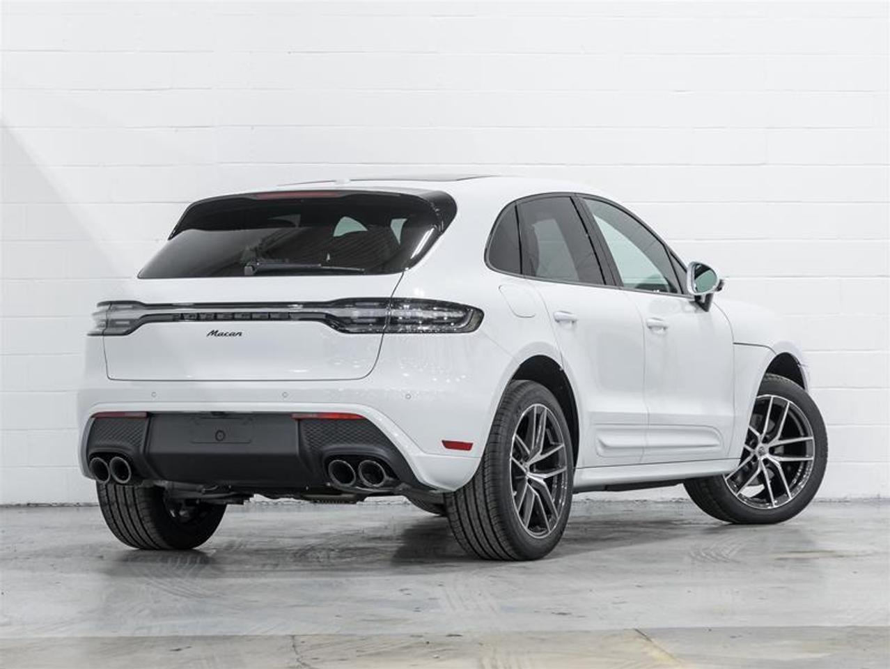 2026 Porsche Macan  Photo