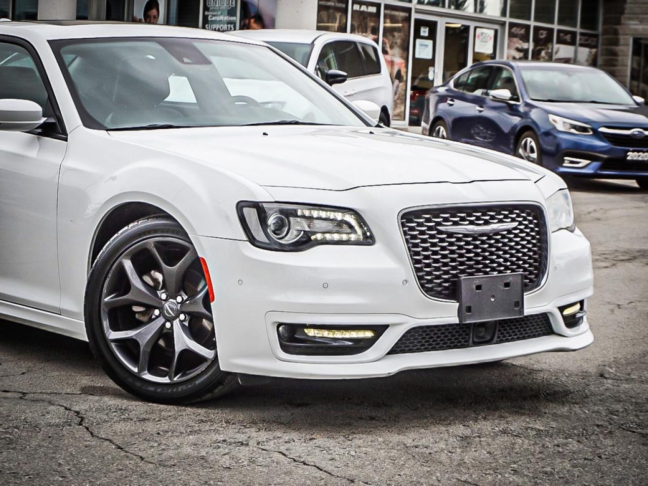 2023 Chrysler 300  Photo