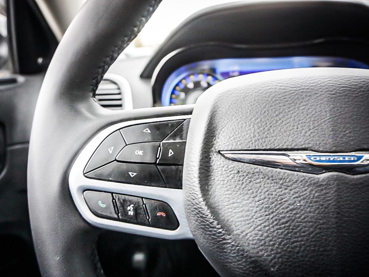 2023 Chrysler 300  Photo