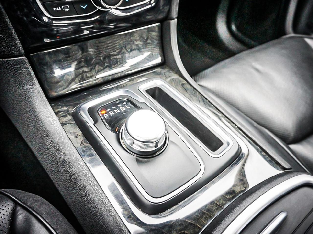 2023 Chrysler 300  Photo