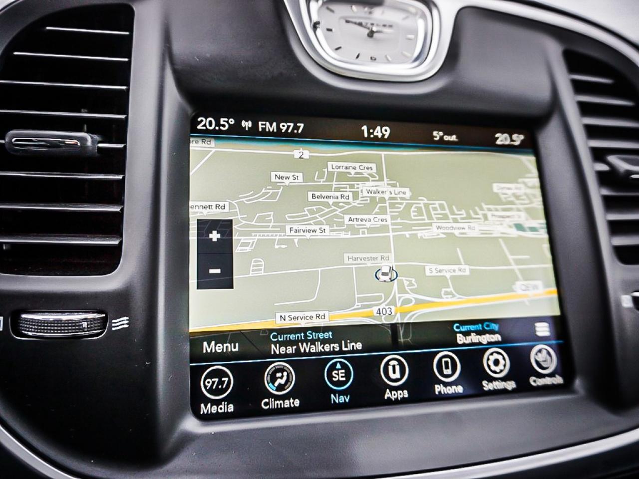 2023 Chrysler 300  Photo