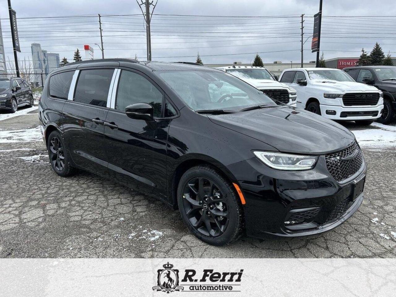 2026 Chrysler Pacifica Select Front-Wheel Drive Passenger Van Photo