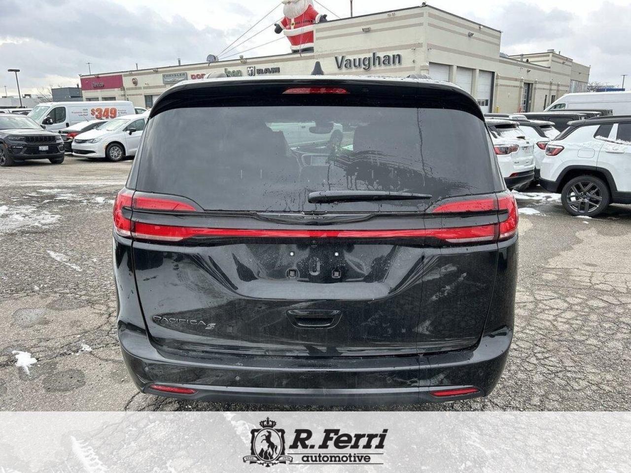 2026 Chrysler Pacifica Select Front-Wheel Drive Passenger Van Photo