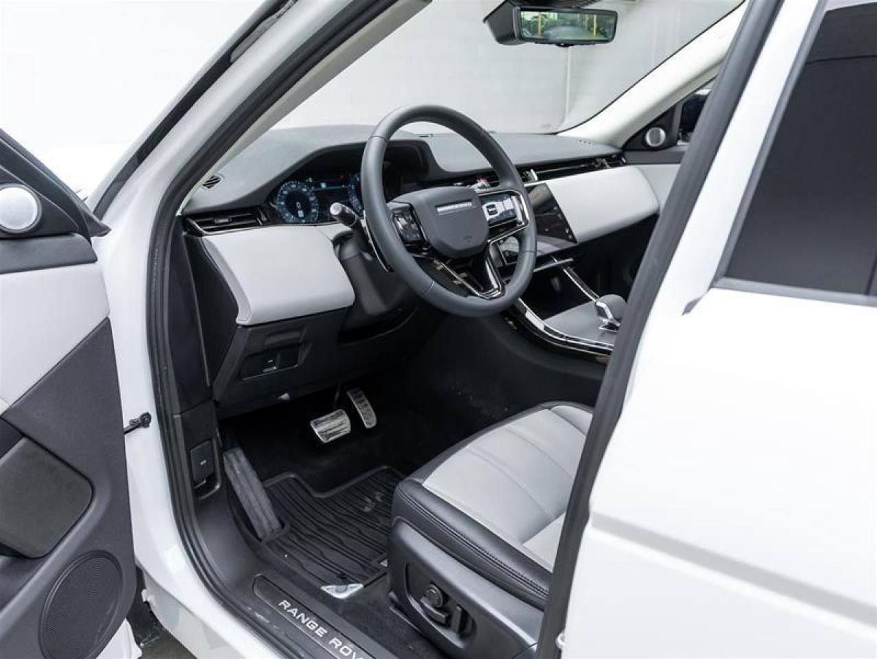 2024 Land Rover Range Rover Evoque  Photo