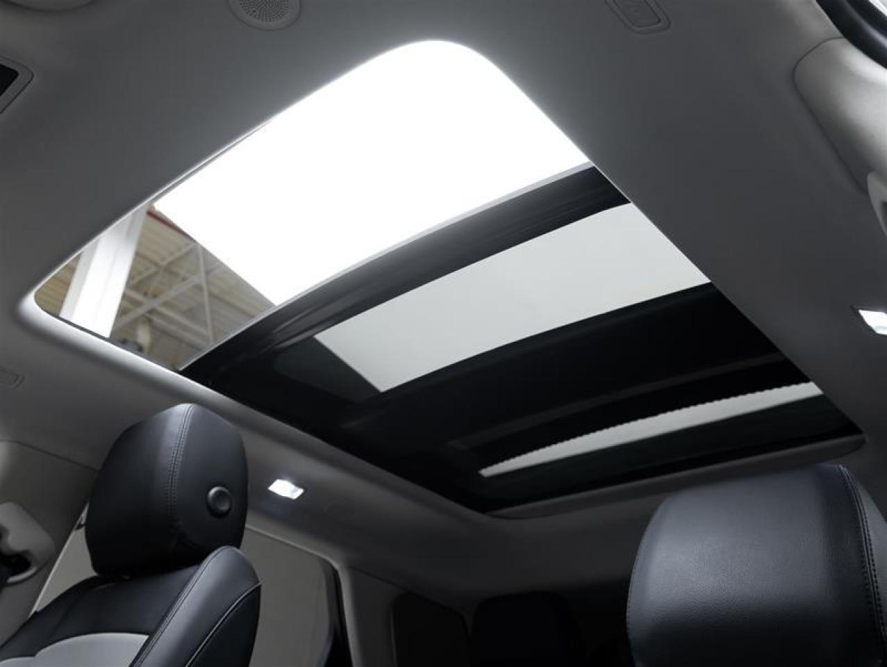 2024 Land Rover Range Rover Evoque  Photo