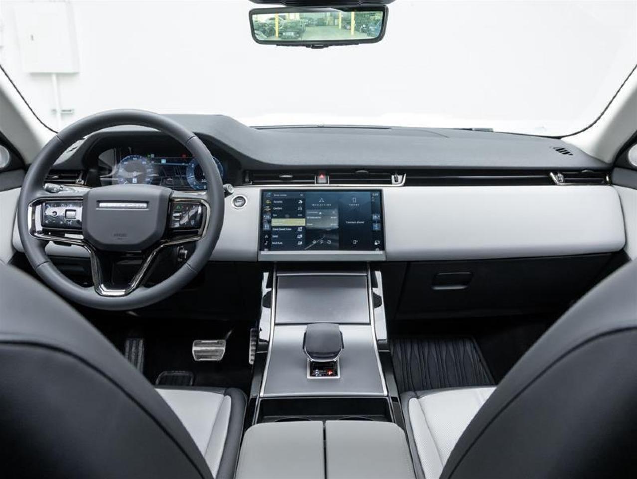 2024 Land Rover Range Rover Evoque  Photo