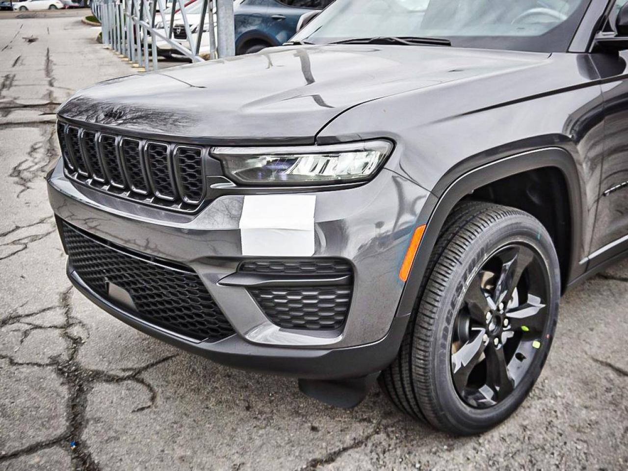2025 Jeep Grand Cherokee  Photo