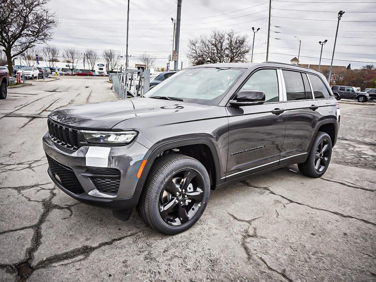 2025 Jeep Grand Cherokee  Photo