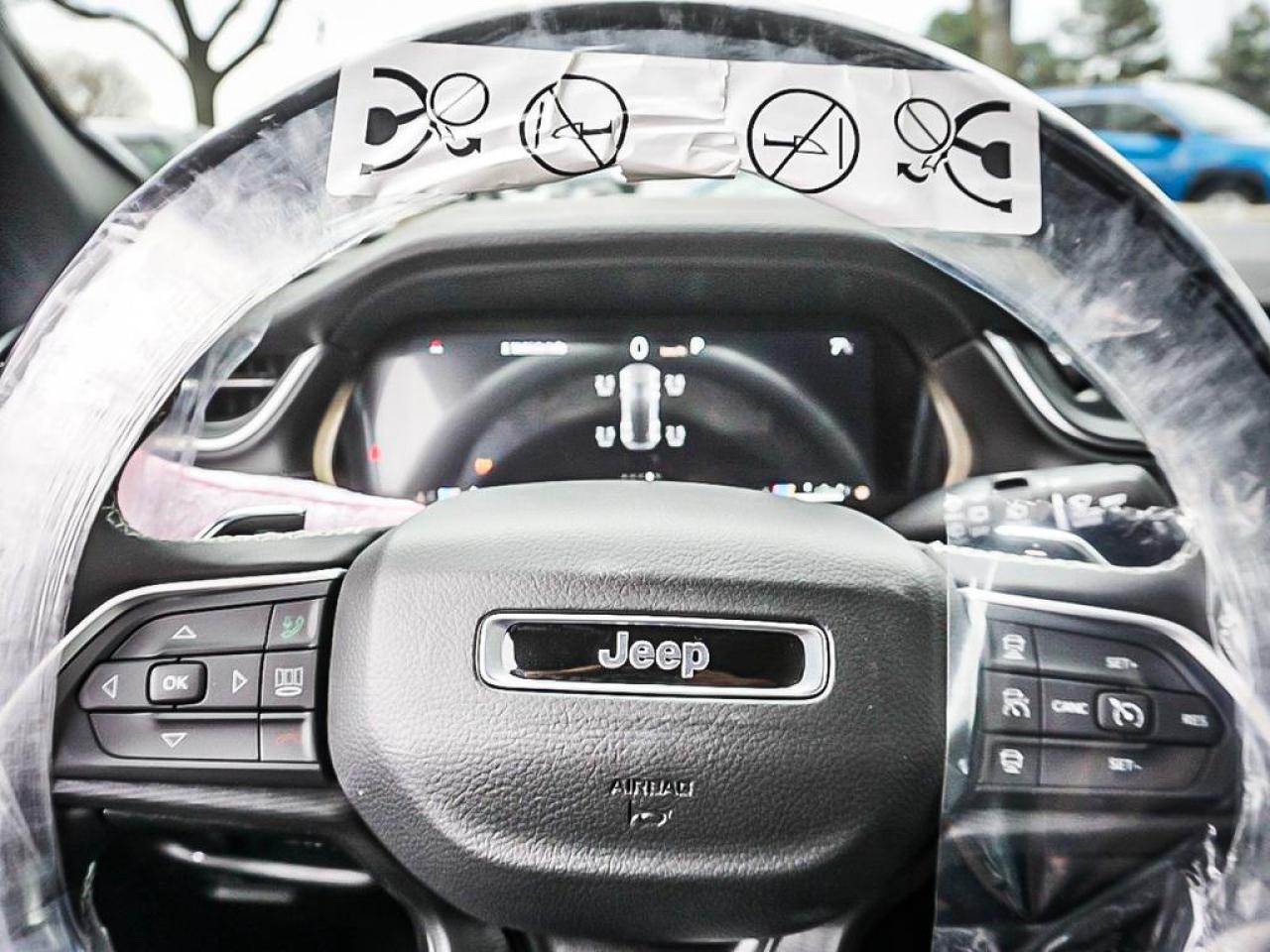 2025 Jeep Grand Cherokee  Photo