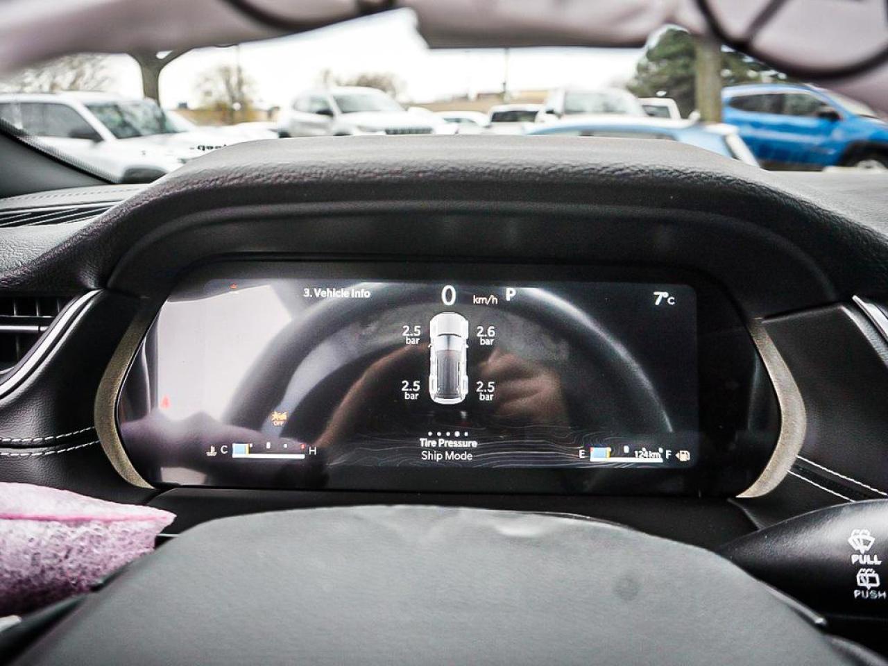 2025 Jeep Grand Cherokee  Photo