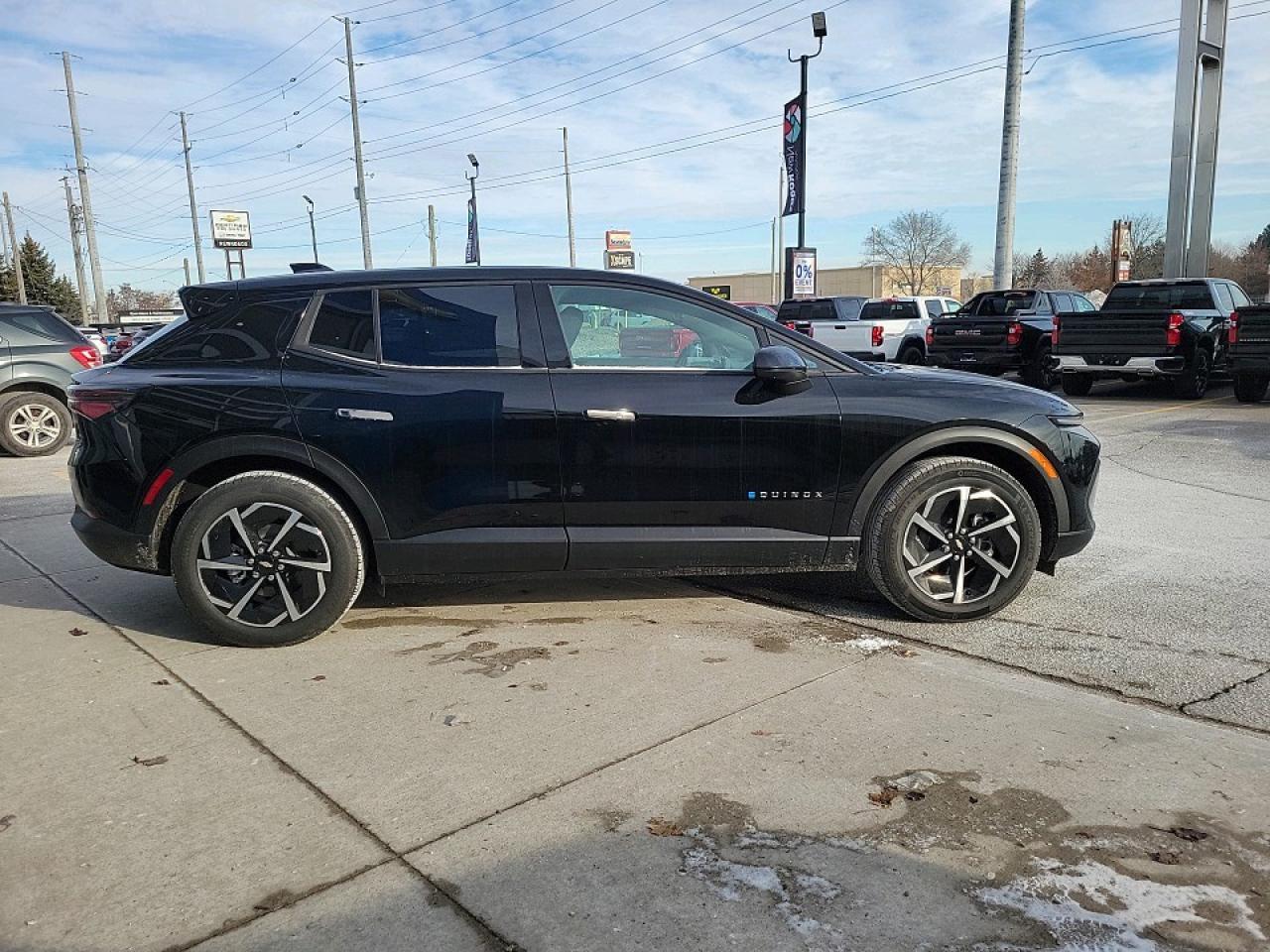 2026 Chevrolet Equinox EV LT 4dr Photo3