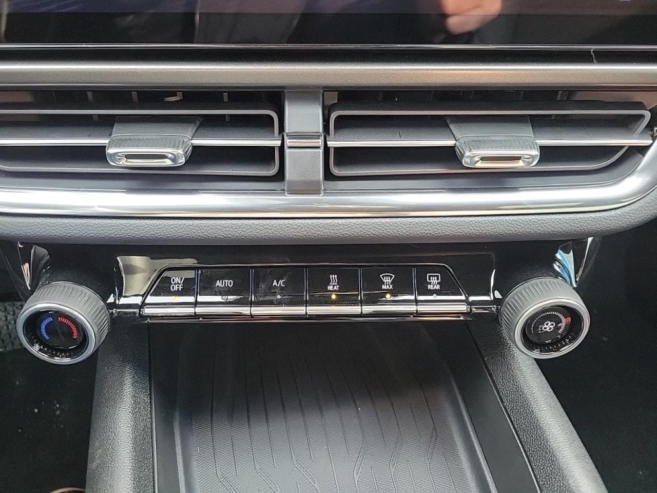 2026 Chevrolet Equinox EV LT 4dr Photo