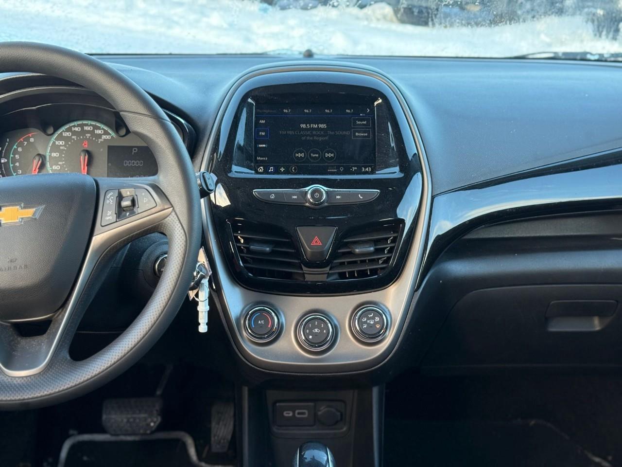 2021 Chevrolet Spark 1LT CVT 4dr Hatchback Photo