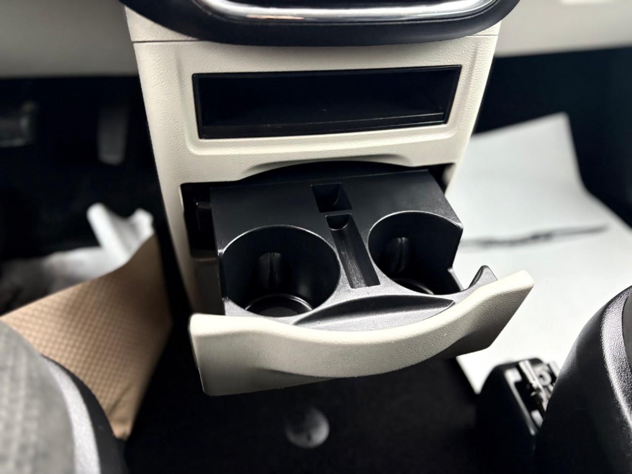 2016 Dodge Grand Caravan SE/SXT Passenger Van Photo