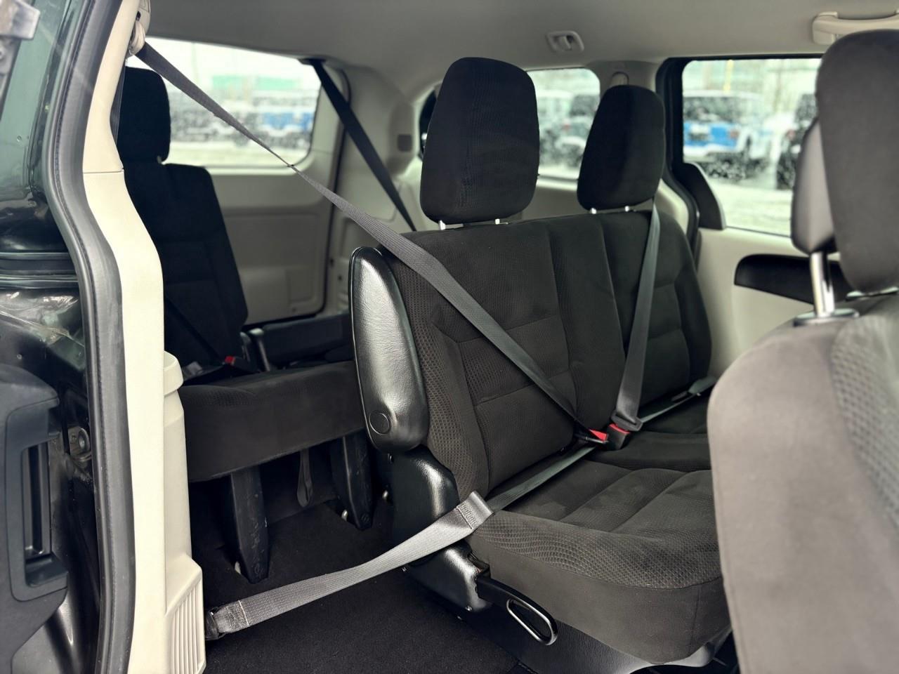 2016 Dodge Grand Caravan SE/SXT Passenger Van Photo