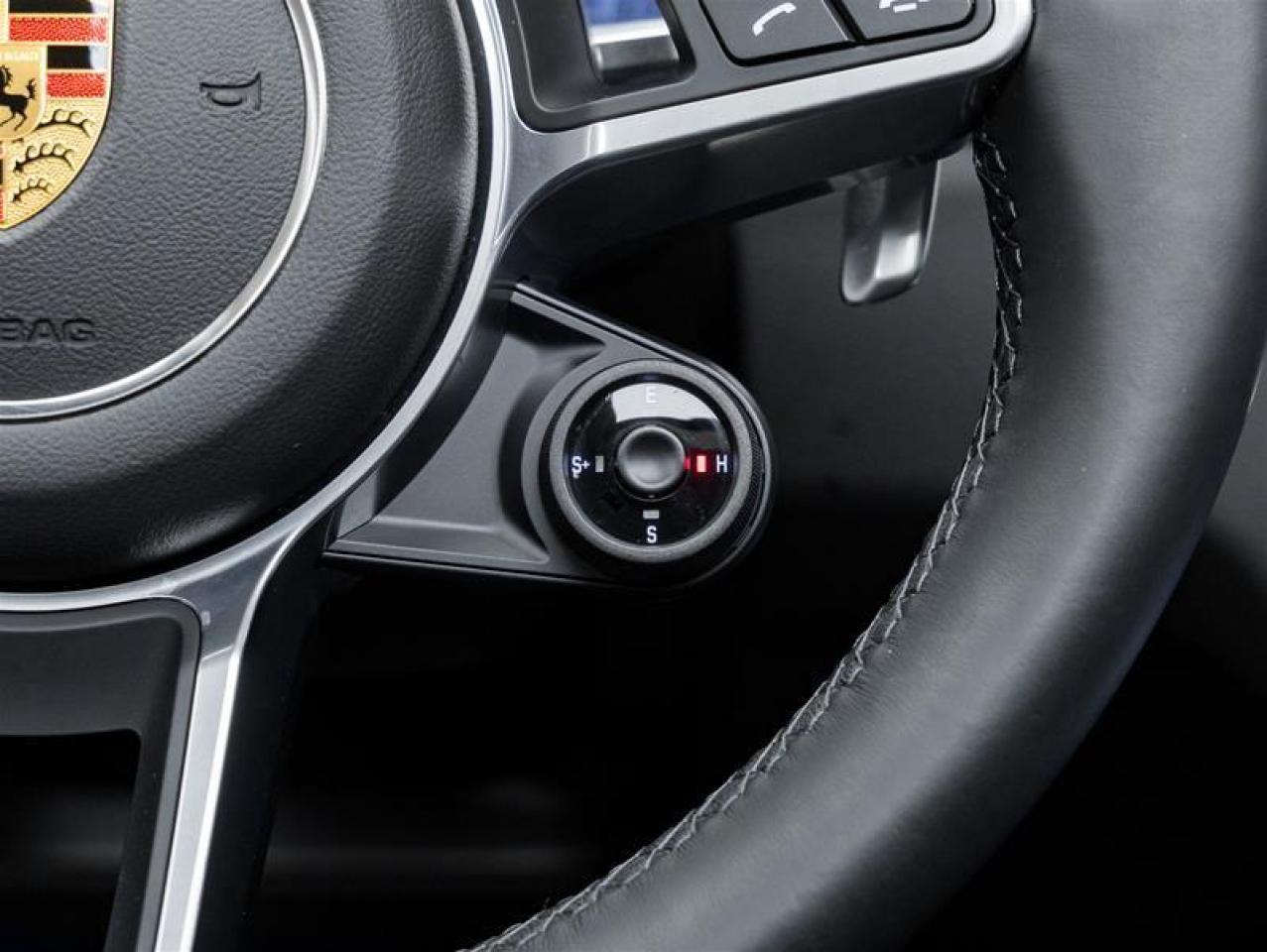 2022 Porsche Cayenne  Photo