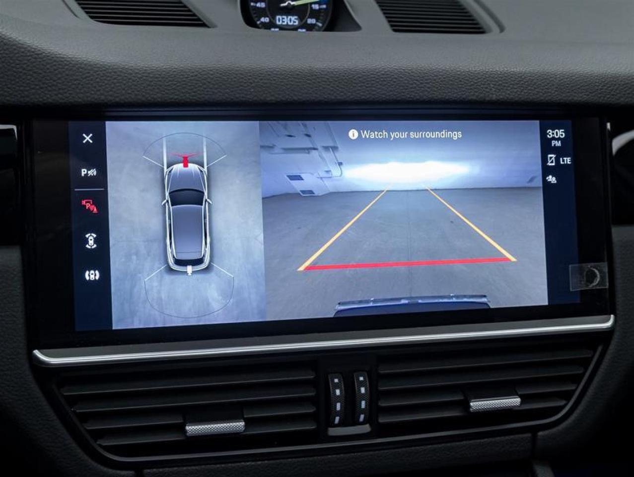 2022 Porsche Cayenne  Photo