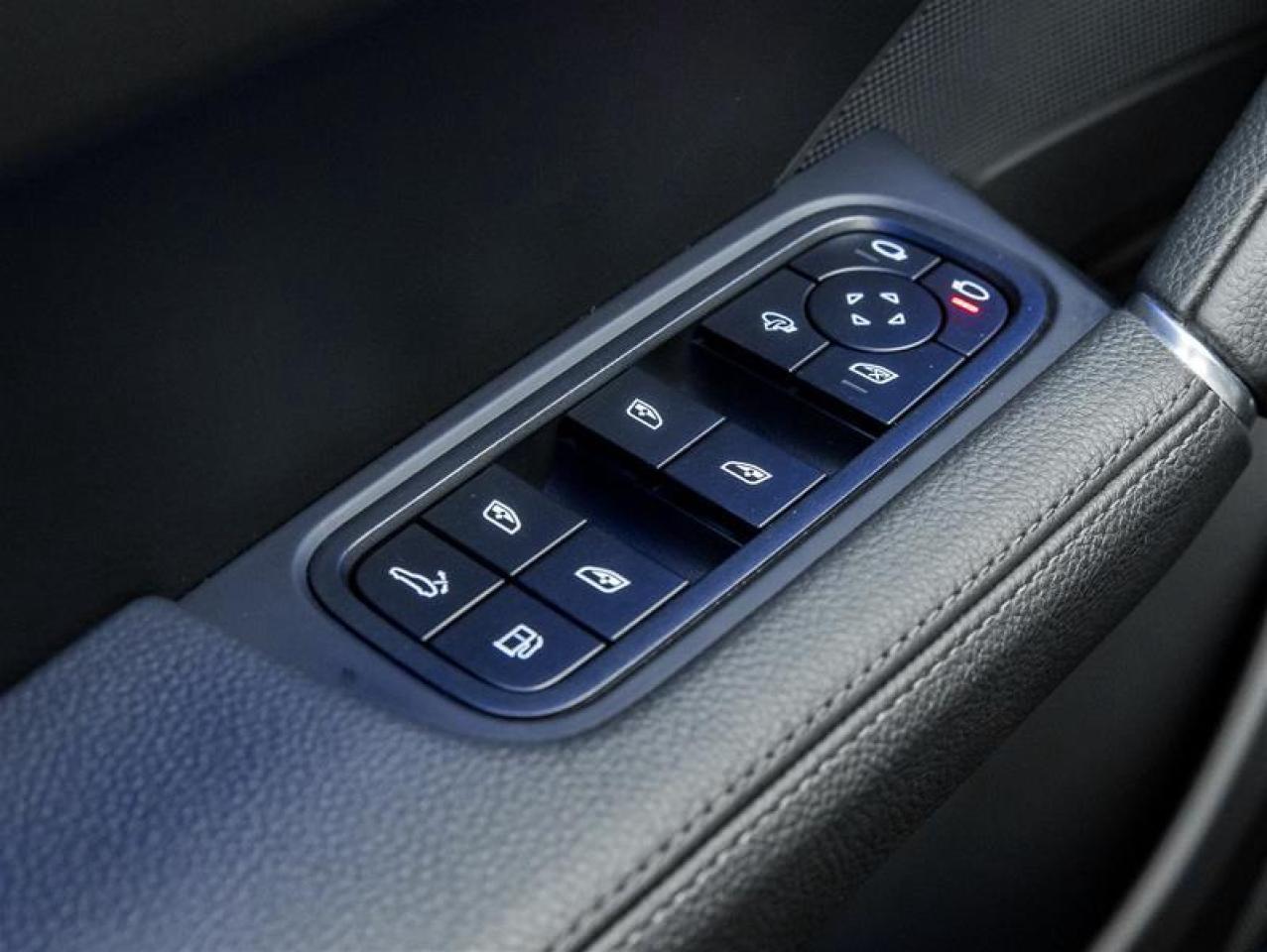 2022 Porsche Cayenne  Photo