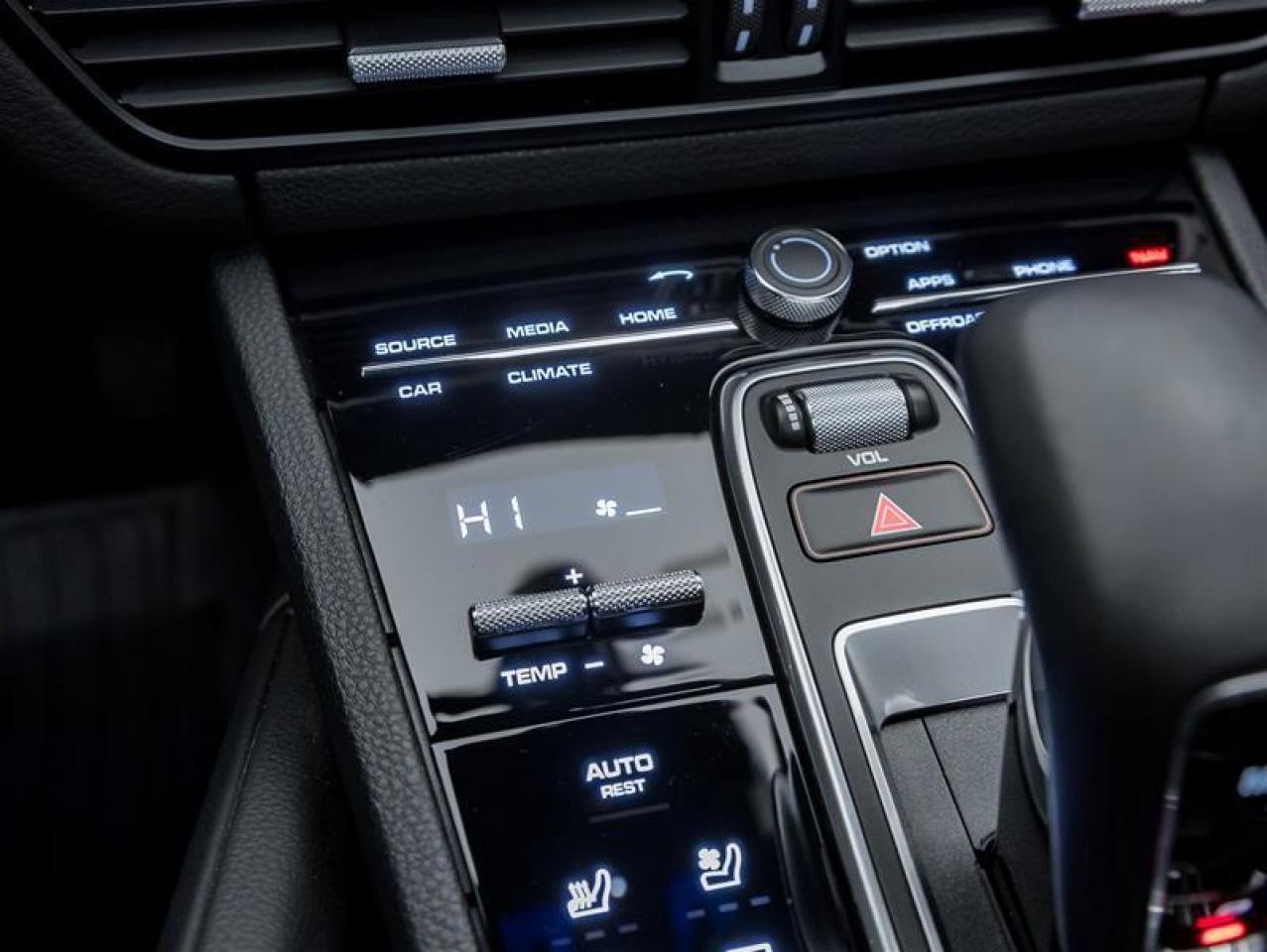 2022 Porsche Cayenne  Photo