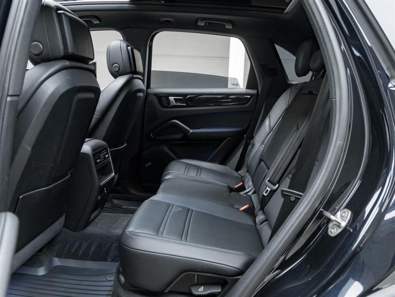 2022 Porsche Cayenne  Photo