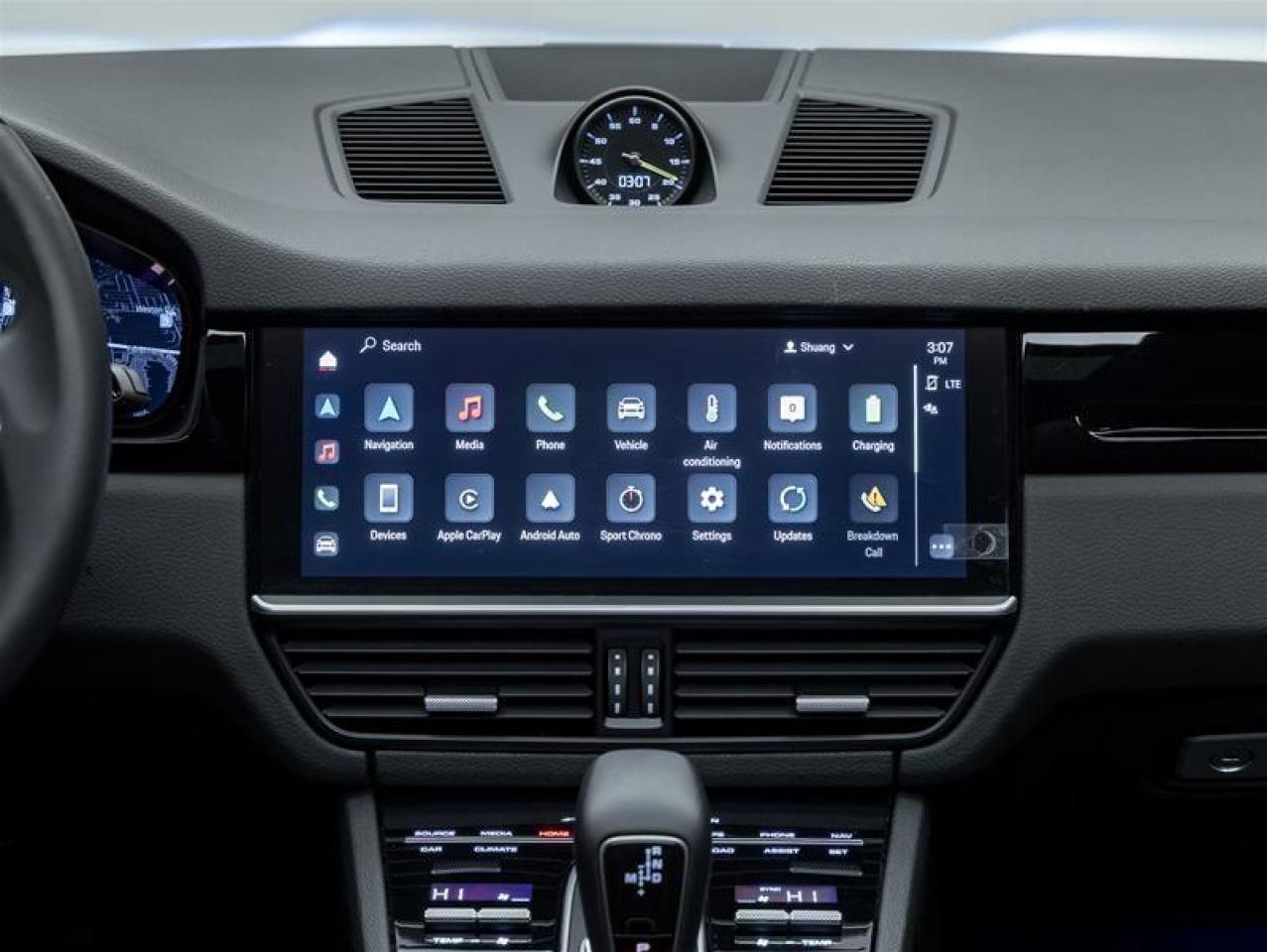 2022 Porsche Cayenne  Photo