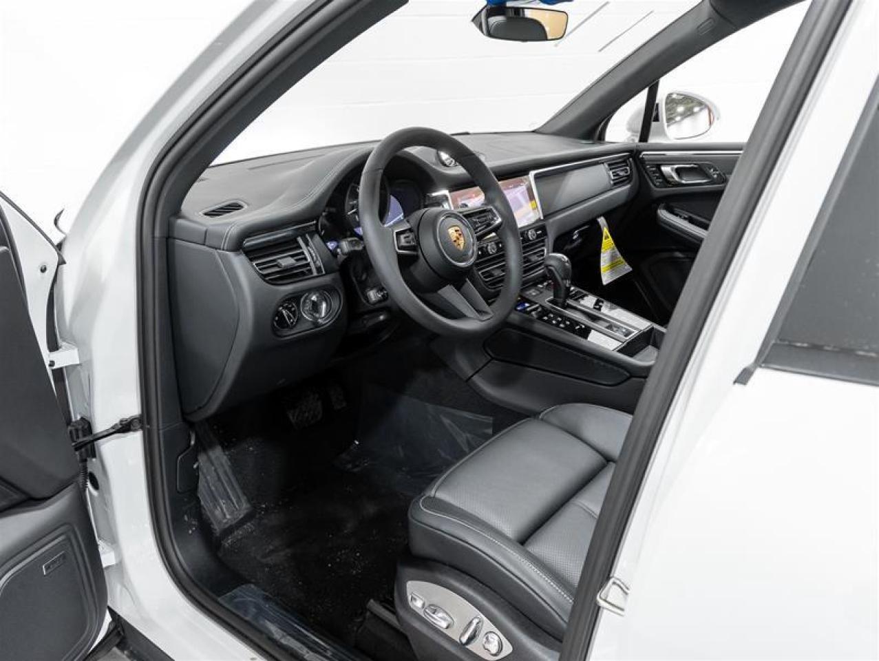 2025 Porsche Macan  Photo