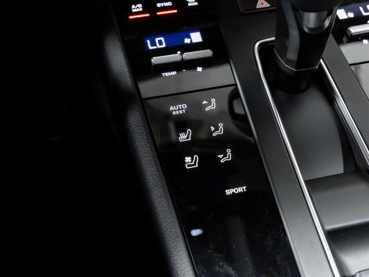 2025 Porsche Macan  Photo