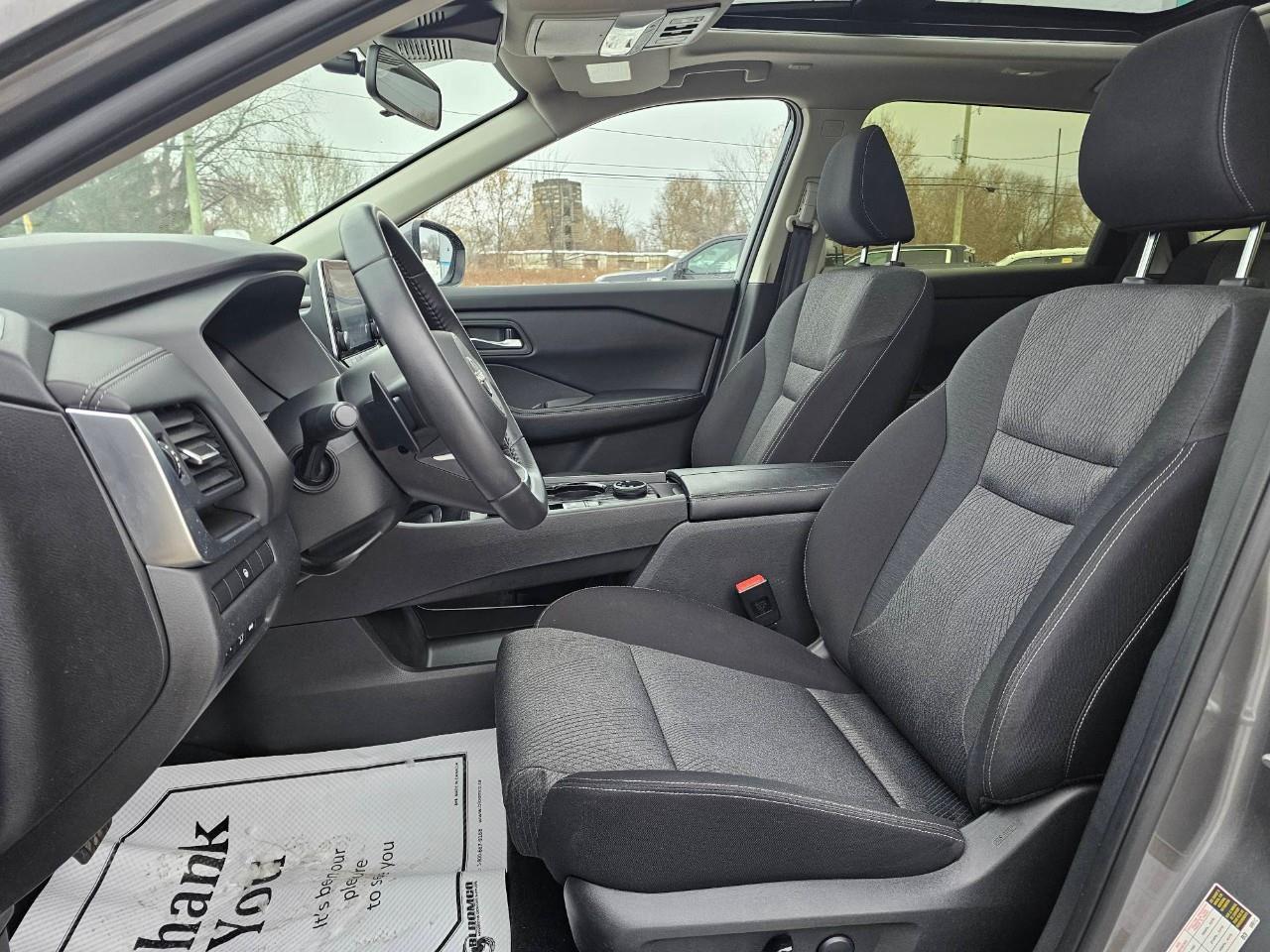 2024 Nissan Rogue SV Moonroof 4dr All-Wheel Drive Sport Utility Photo