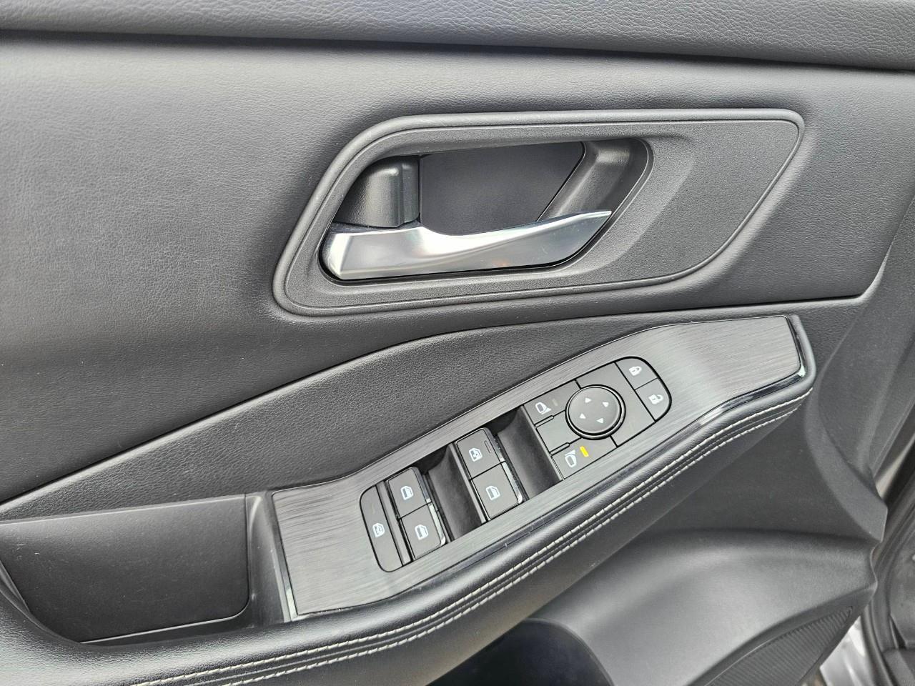 2024 Nissan Rogue SV Moonroof 4dr All-Wheel Drive Sport Utility Photo