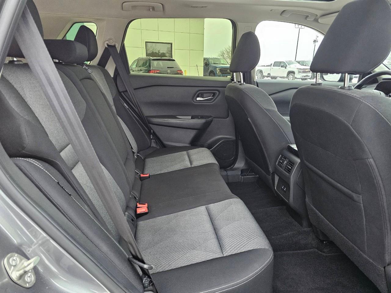 2024 Nissan Rogue SV Moonroof 4dr All-Wheel Drive Sport Utility Photo