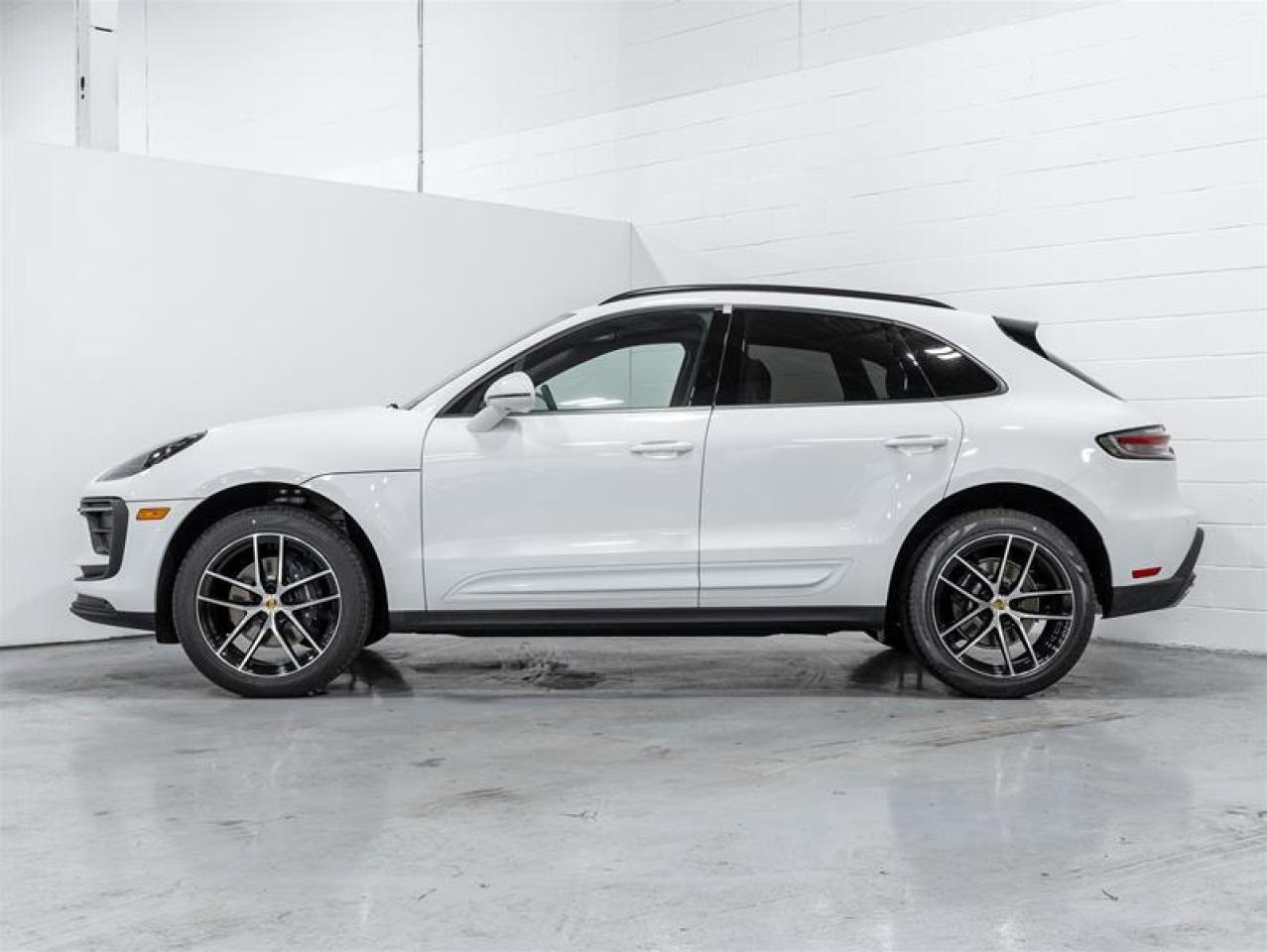 2025 Porsche Macan  Photo